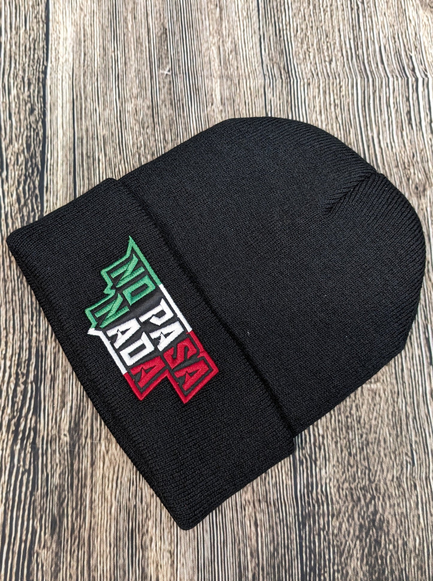 No Pasa Nada Beanie