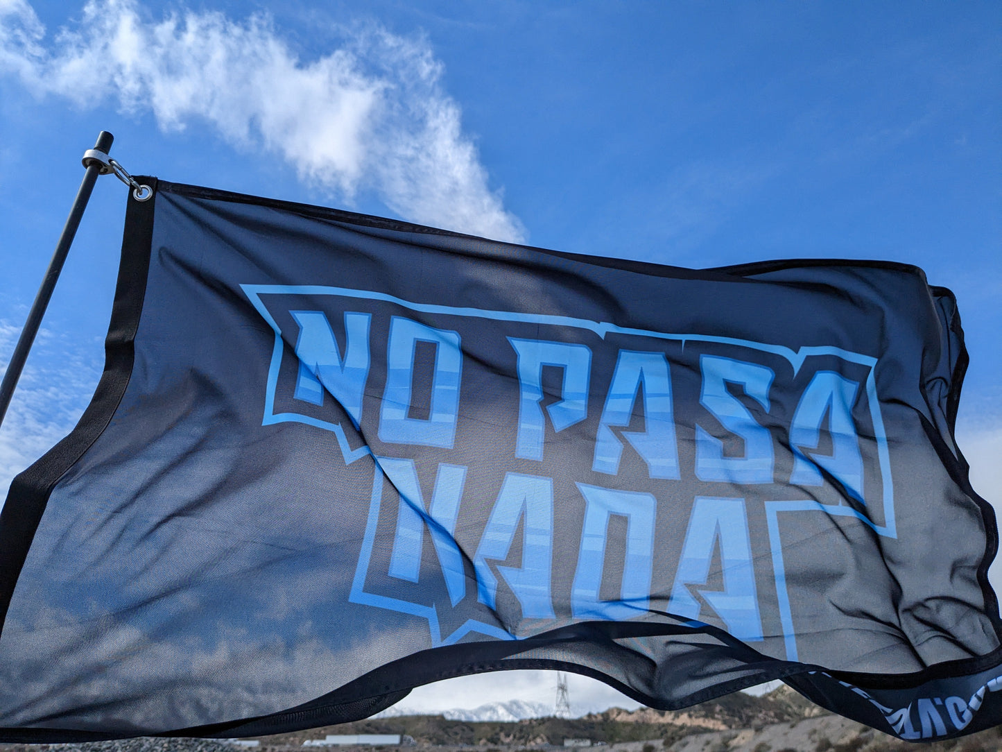 No Pasa Nada (Blue) Whip Flag 2'x3'