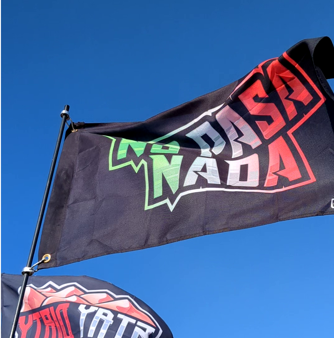 No Pasa Nada Whip Flag 2'x3'